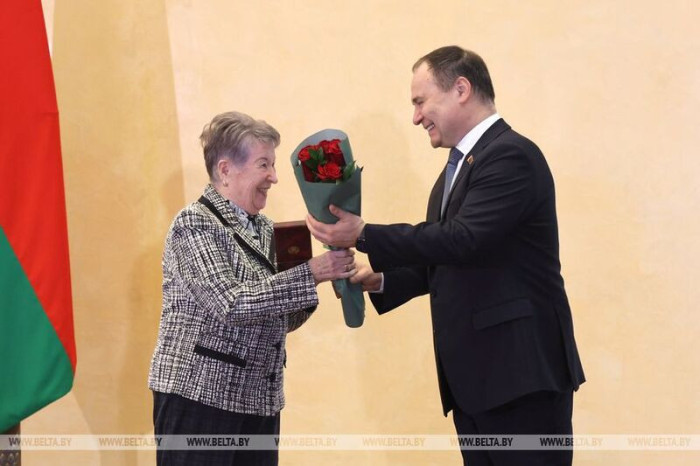 Регина Игнатьевна Пышник награждена медалью «За трудовые заслуги»